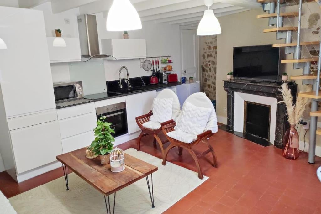 Charmant Duplex En Centre-Ville لو مان المظهر الخارجي الصورة