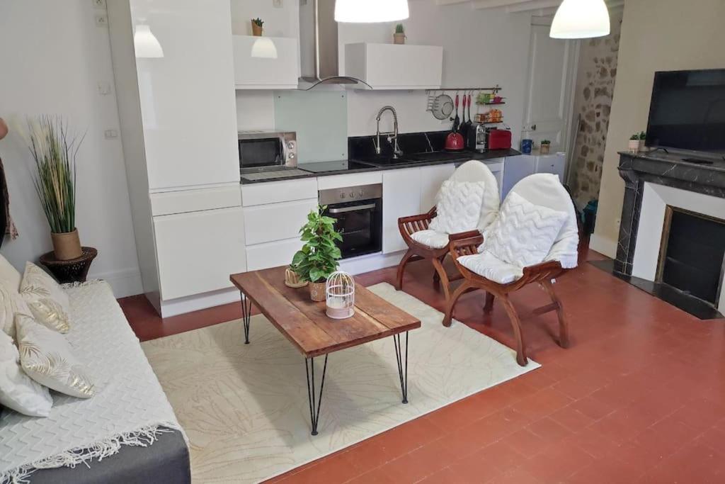 Charmant Duplex En Centre-Ville لو مان المظهر الخارجي الصورة