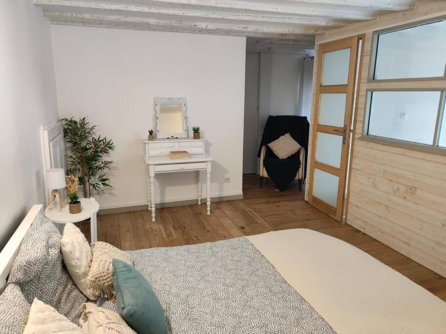 Charmant Duplex En Centre-Ville لو مان المظهر الخارجي الصورة
